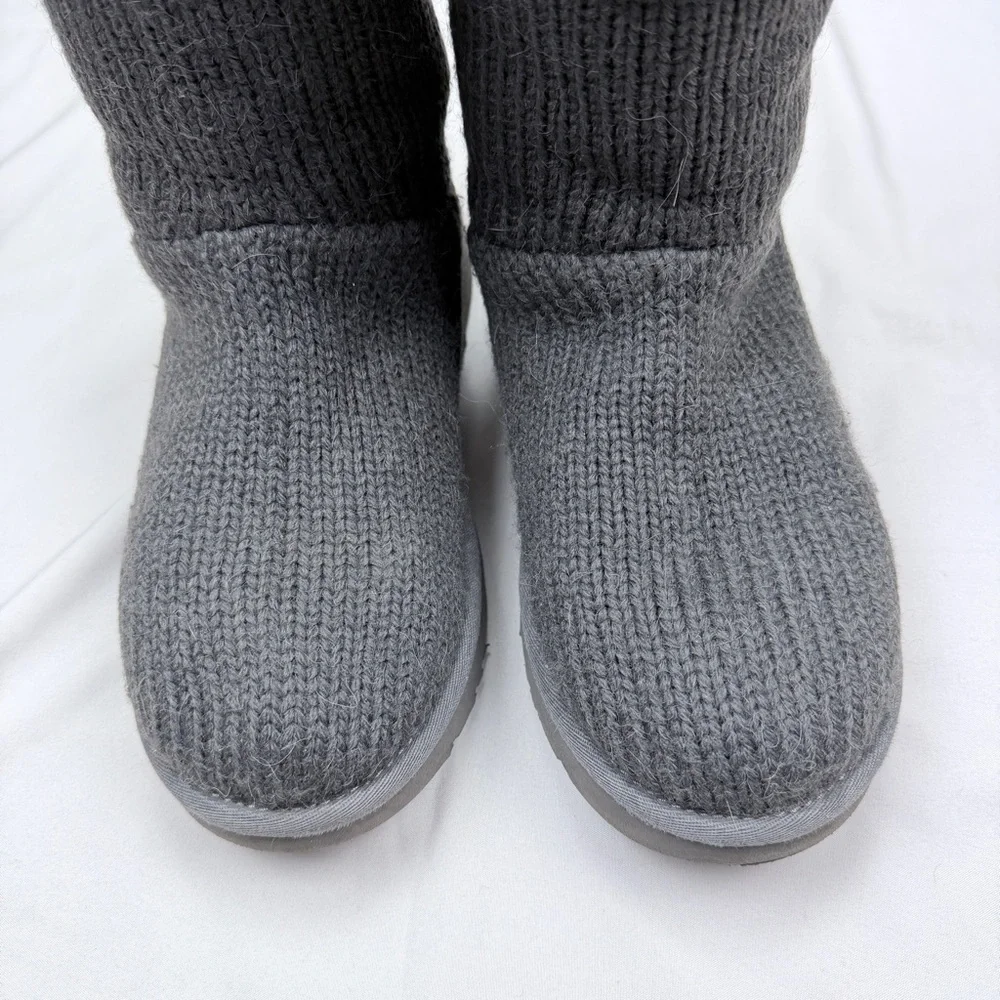UGG Gray Ribbed Knit Shearling Lined Boots
